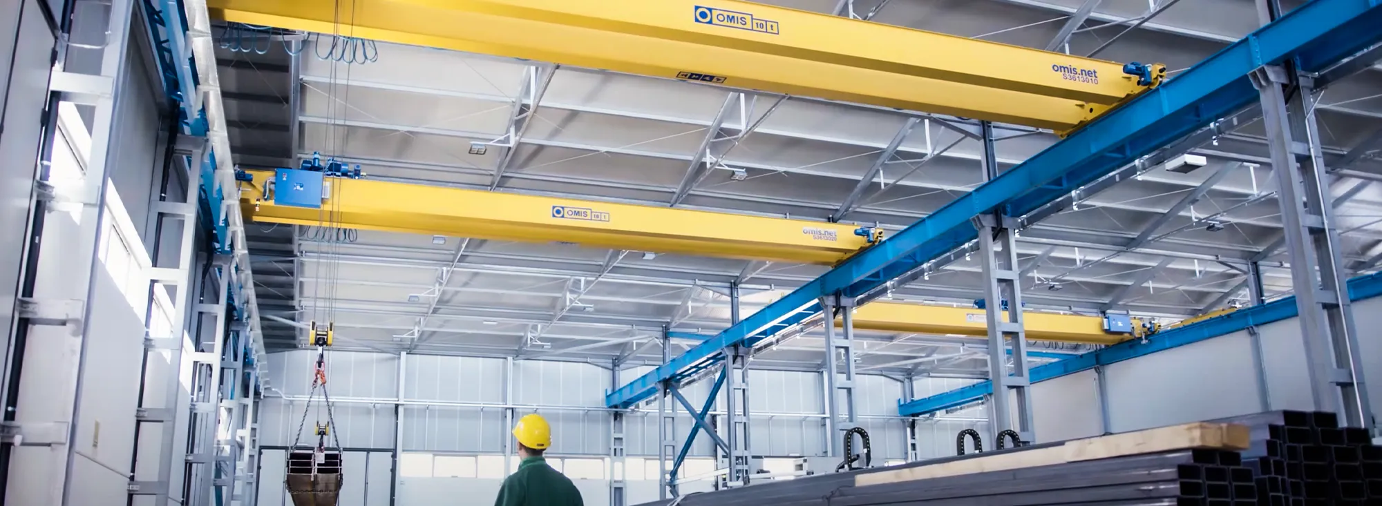 site-cover-master-slave-system-cranes-omis