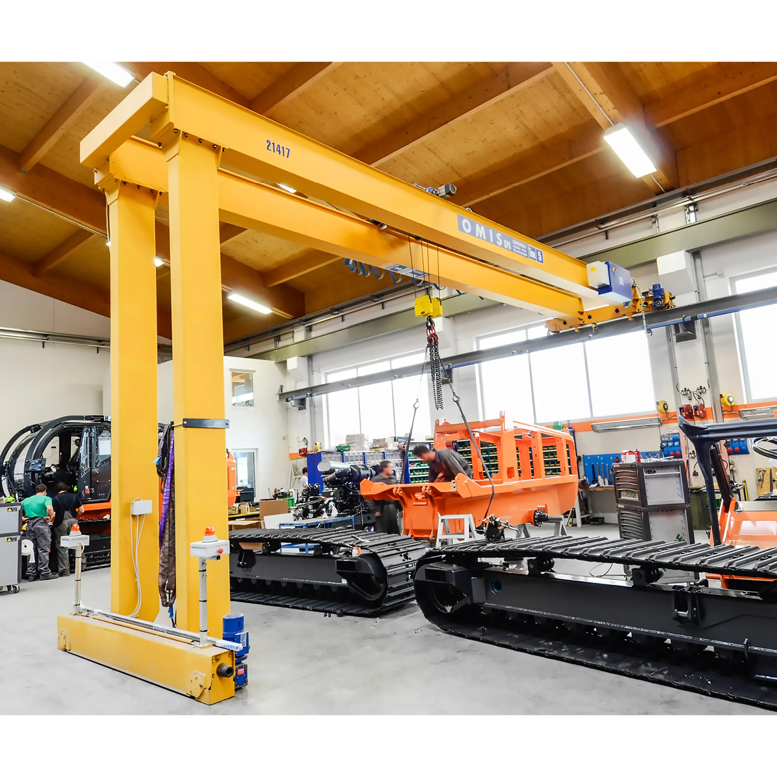 gallery - Semi-gantry crane example Omis 