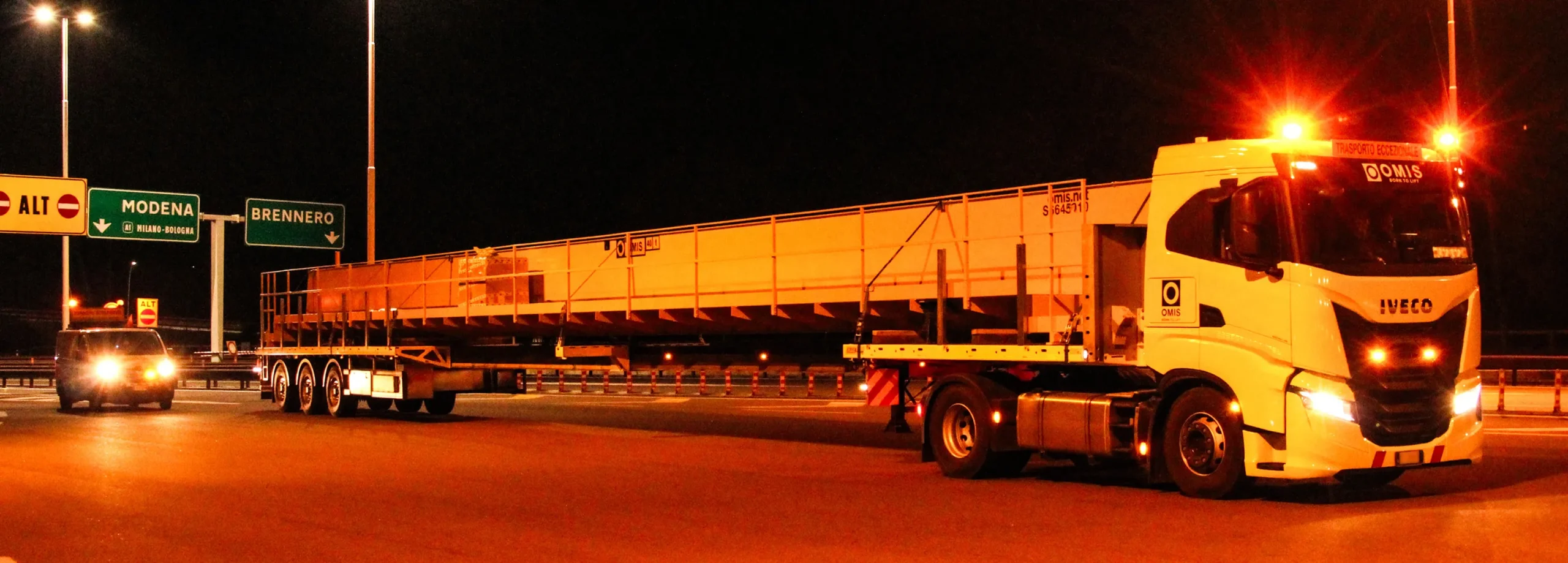 gallery - Cover transport delivery overhead crane 40t we handle everything with all due care Omis 