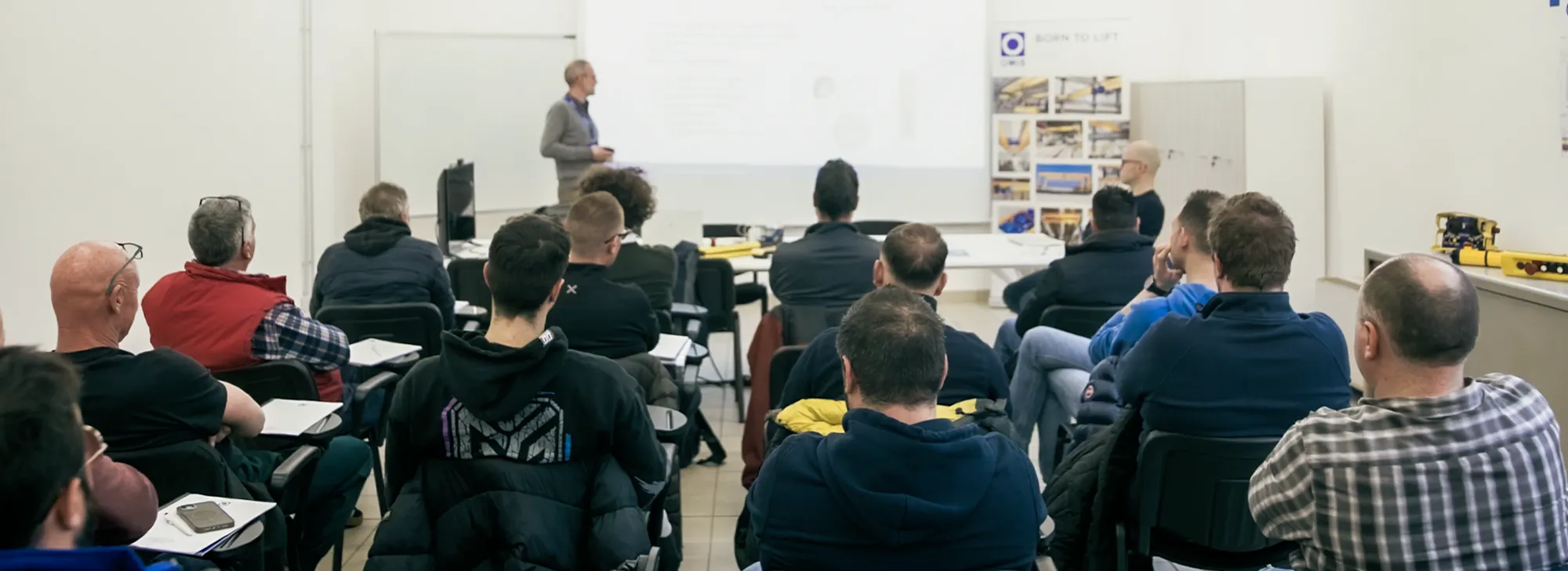 corso-di-formazione-uso-carroponte-foto-aula-accordo-stato-regioni-omis corso-di-formazione-uso-carroponte-foto-aula-accordo-stato-regioni-omis