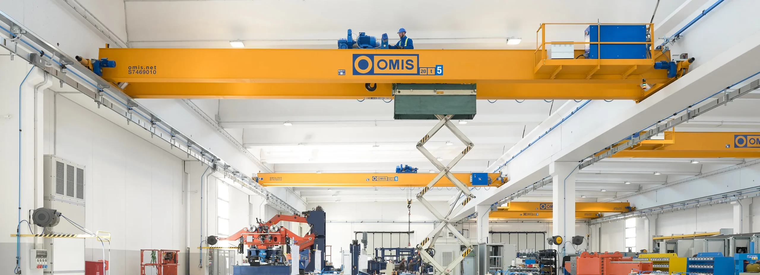 gallery - Cover service planned maintenance overhead crane 20t inspection of gear motor Omis 