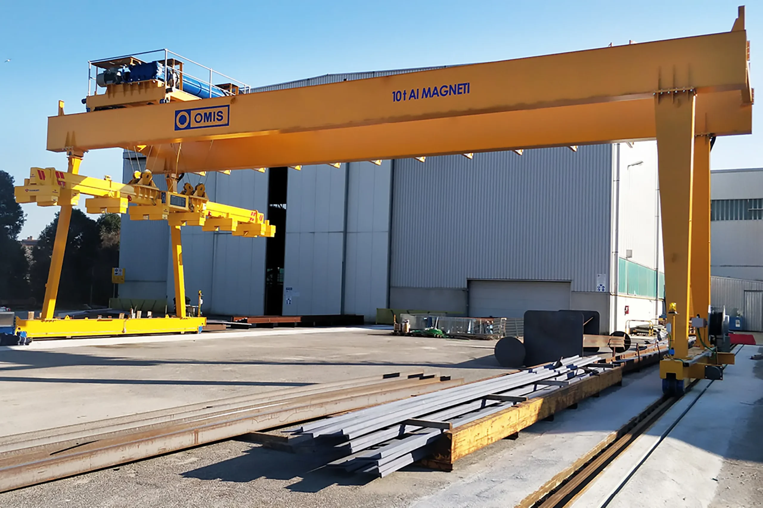 gallery - Gantry crane 10t magnets naval Omis 