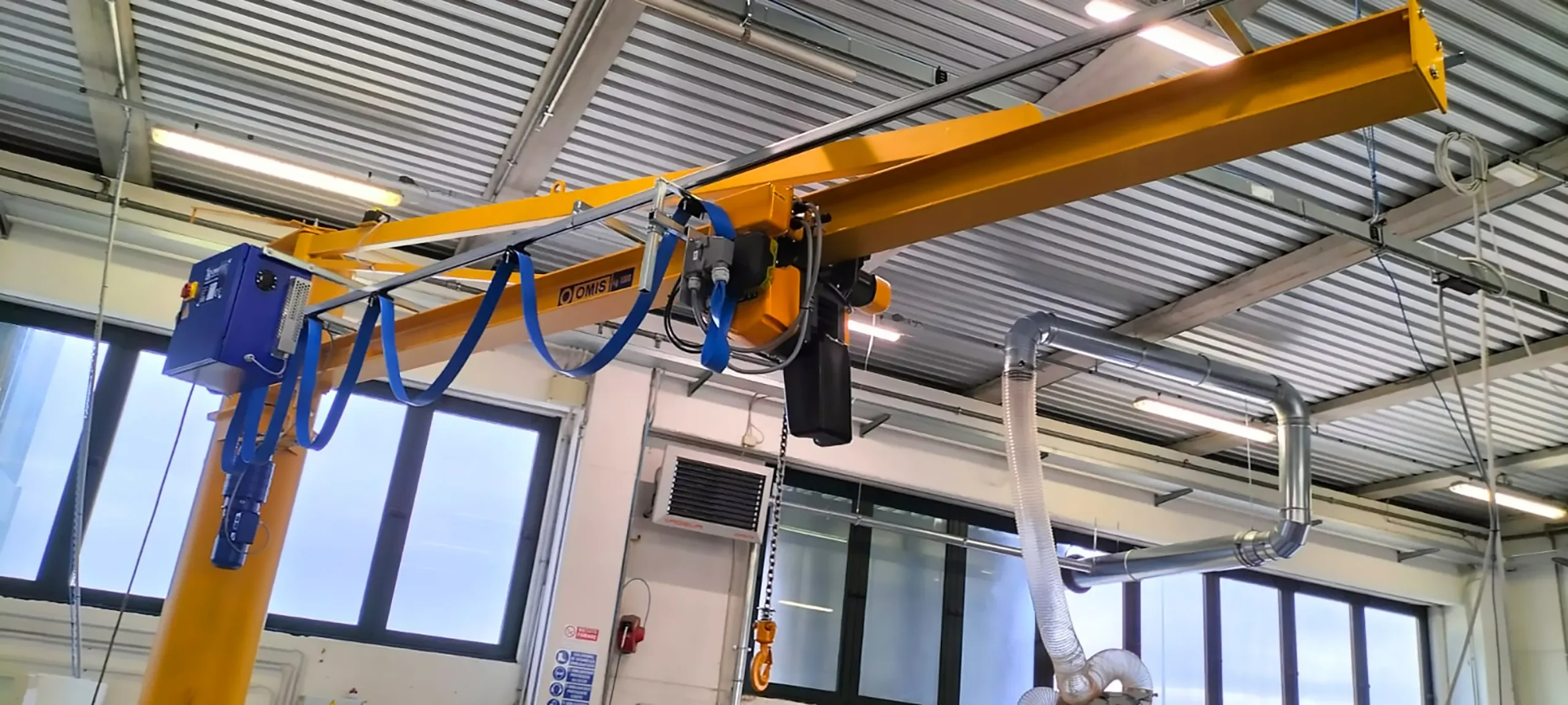 gallery - Jib crane cantilever c2te 100kg production view Omis 