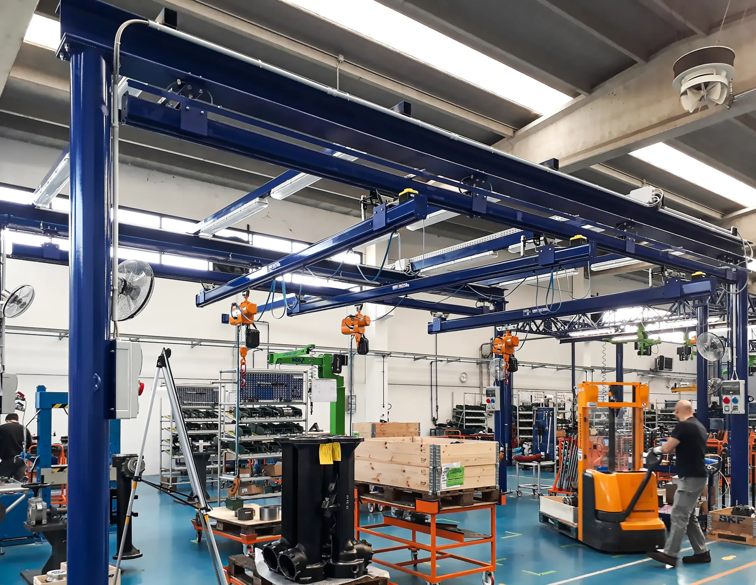 gallery - Manual suspended system gsm 500kg assembly line Omis 