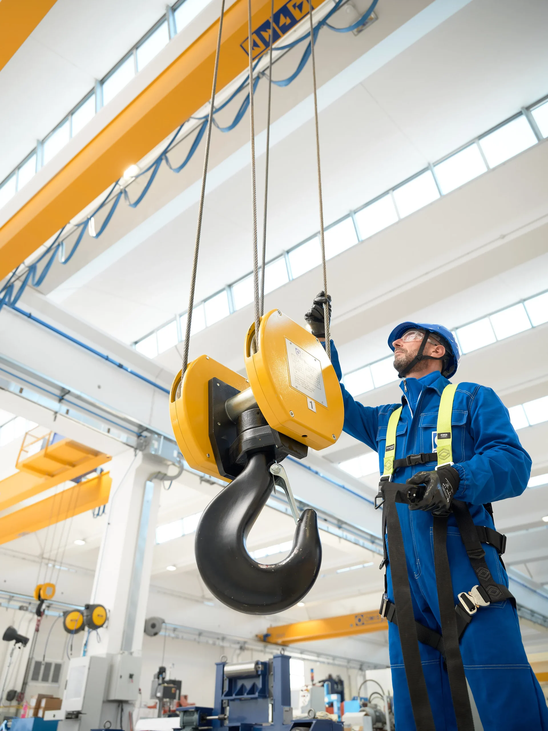 gallery - Service mair maintenance inspection of hook block Omis 