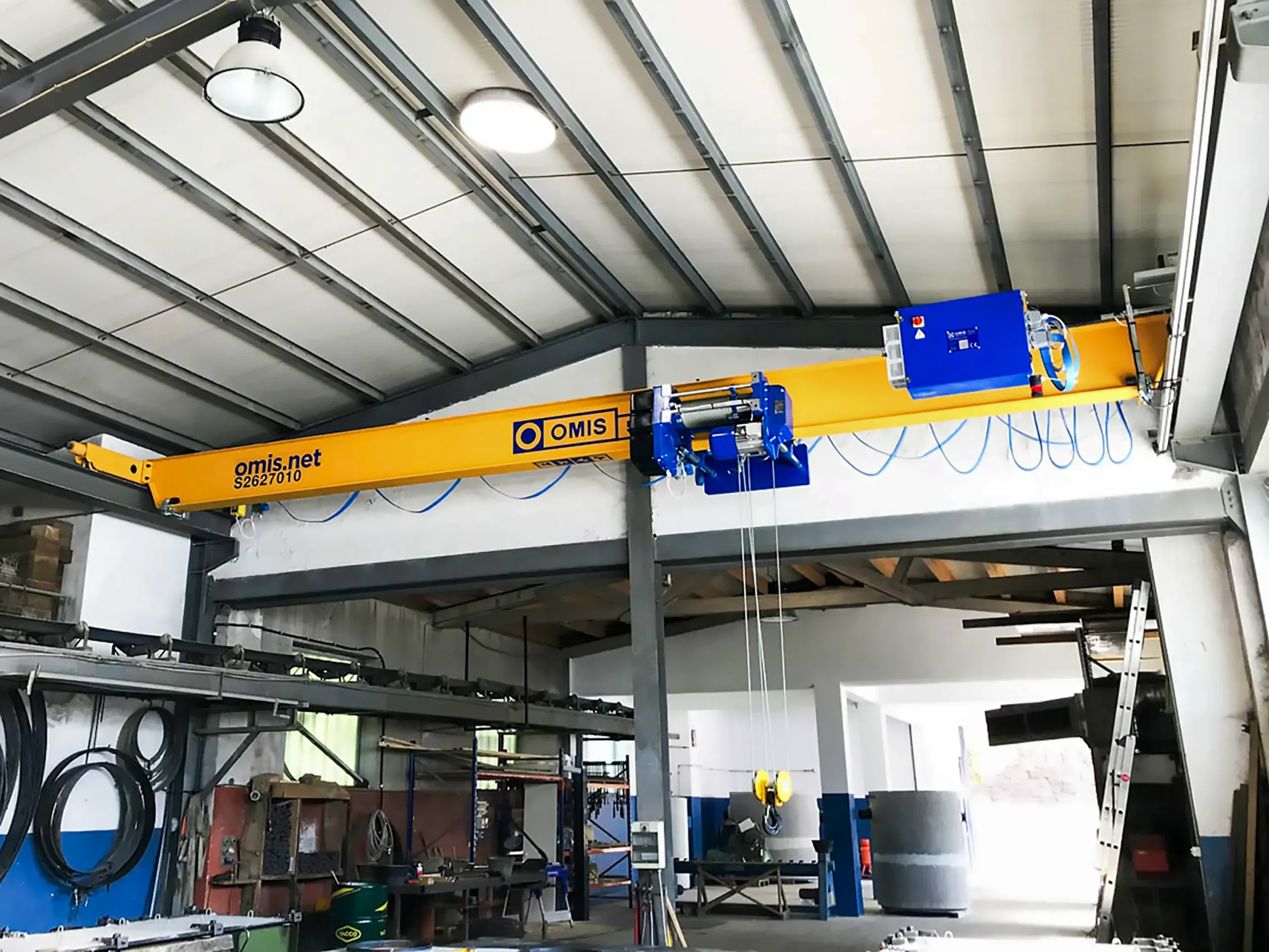 gallery - Single-girder overhead crane hoist 5t switzerland Omis 