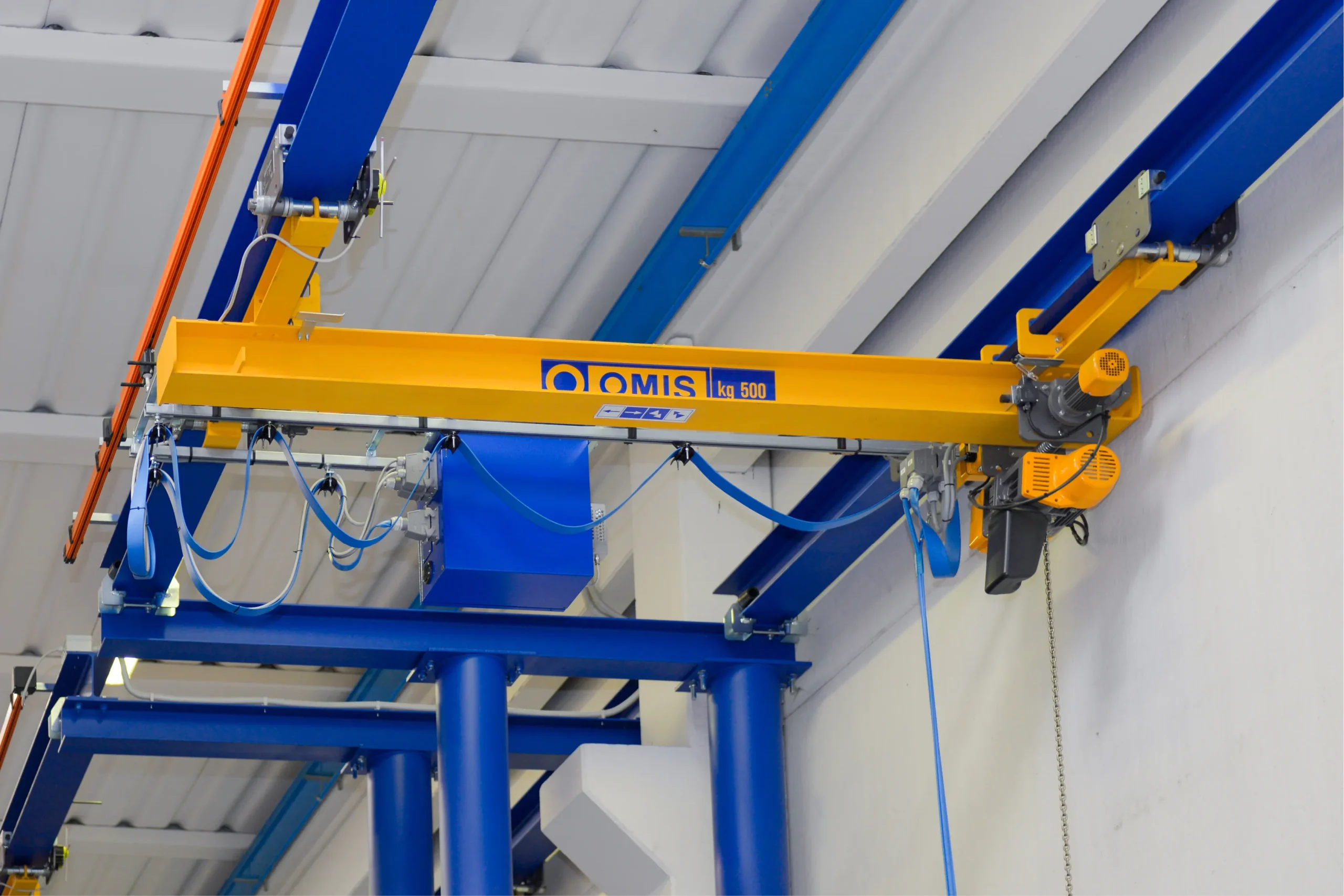 site-4-news-suspended-crane-omis