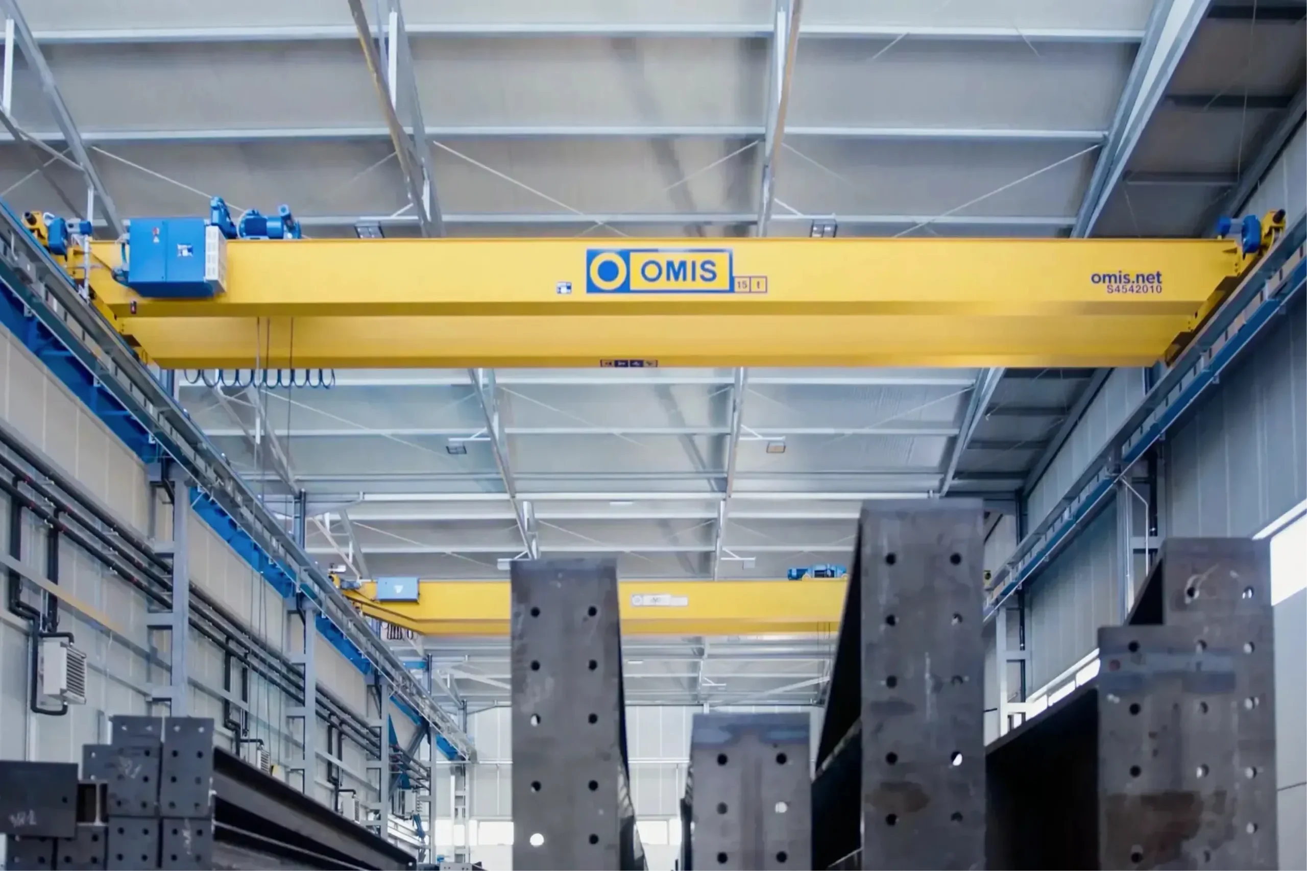 site-overhead-cranes-for-the-precast-sector-2-omis