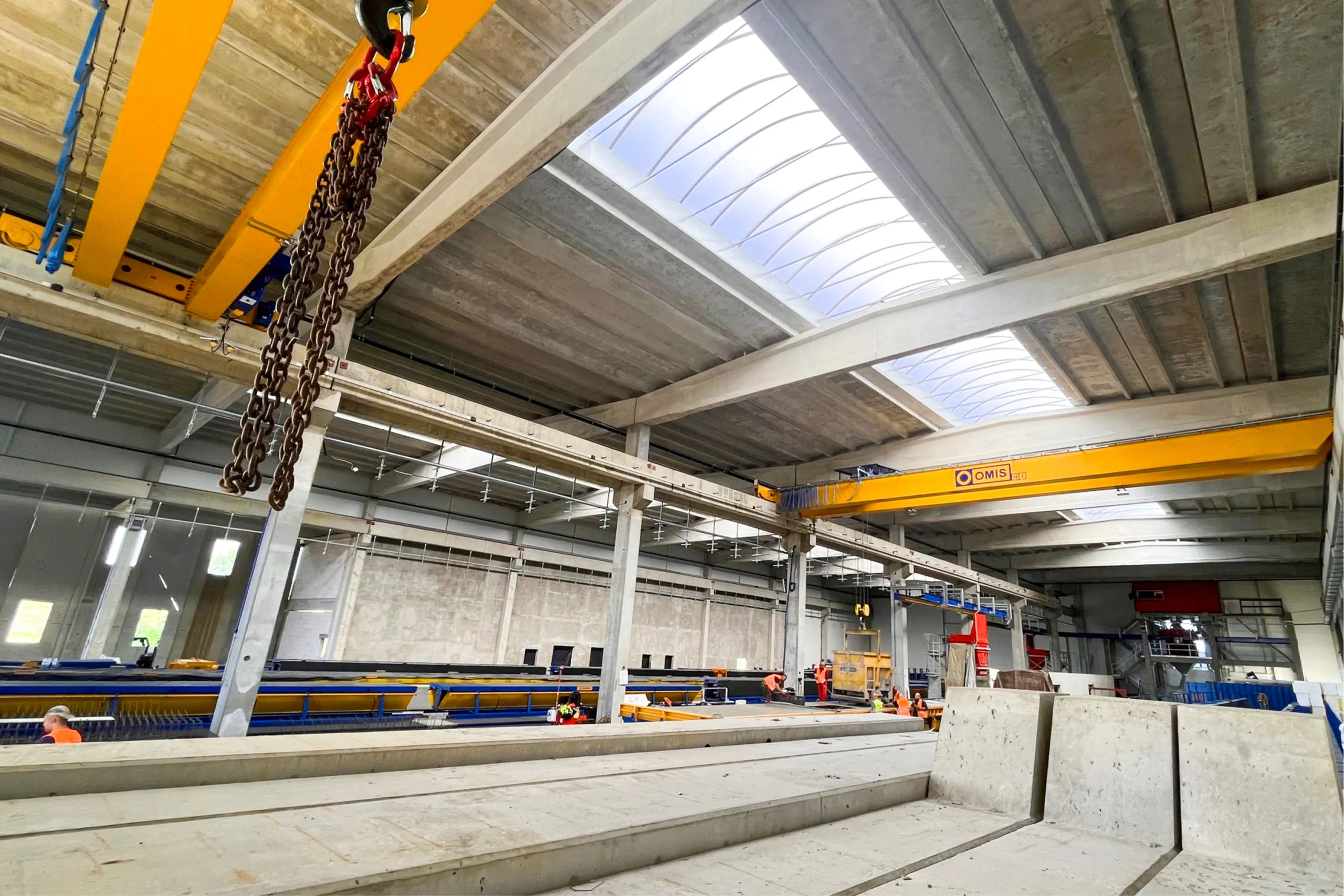 site-overhead-cranes-for-the-precast-sector-6-omis
