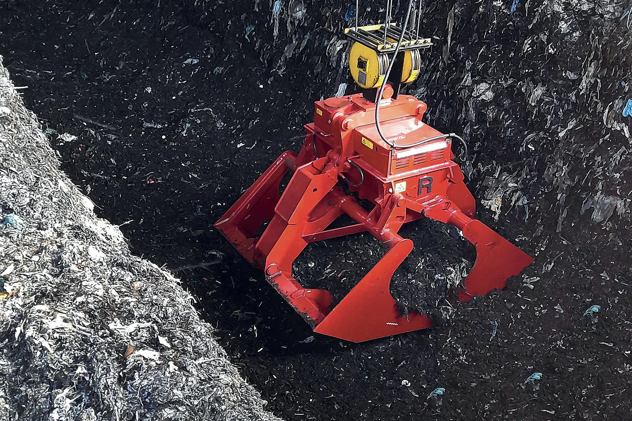overheadcrane-waste-handling-3-omis
