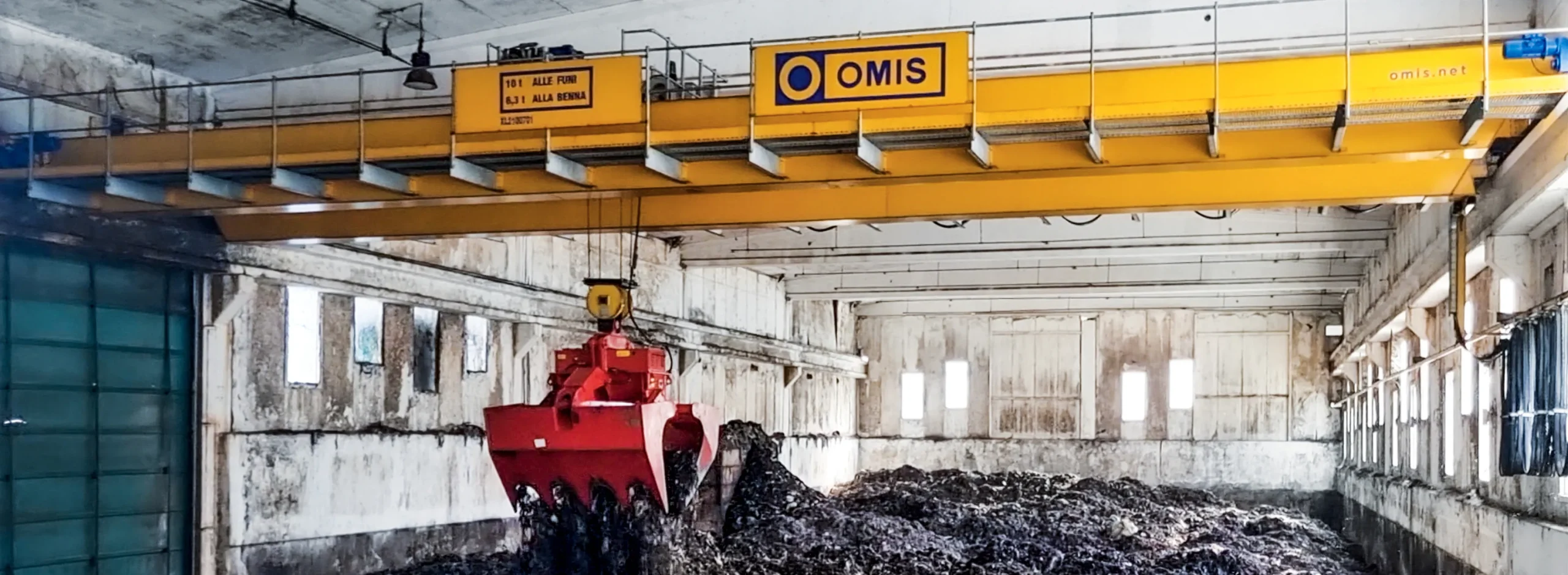 site-cover-overhead-crane-waste-management