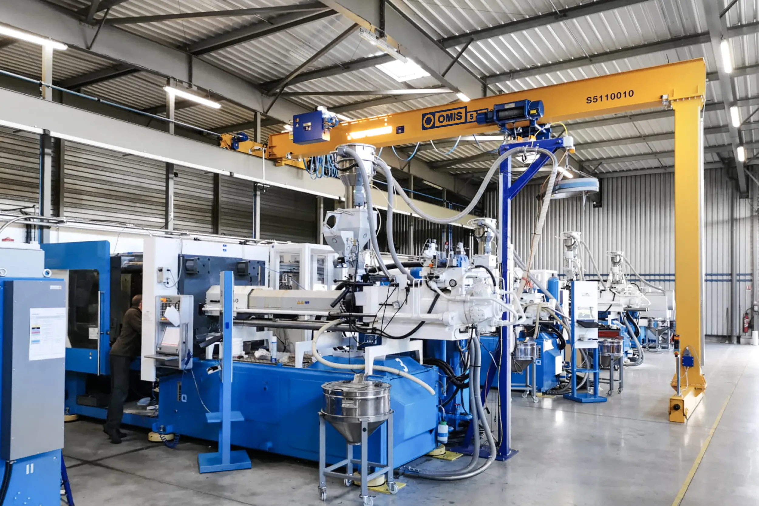 semi-gantry-cranes-6-5000kg-omis