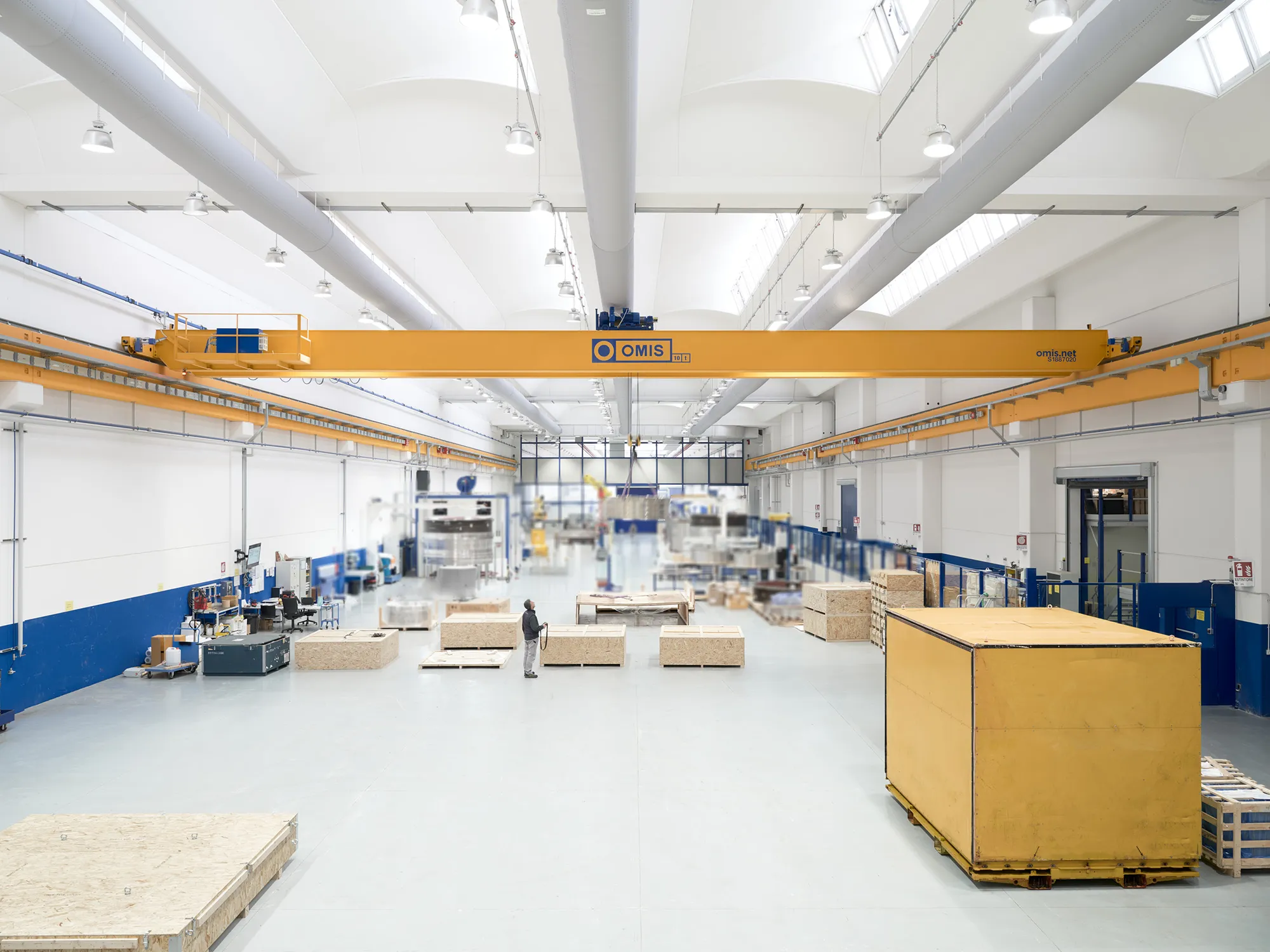 overhead-crane-double-girder-crane-10t-winch-front-view-reference-fly-omis