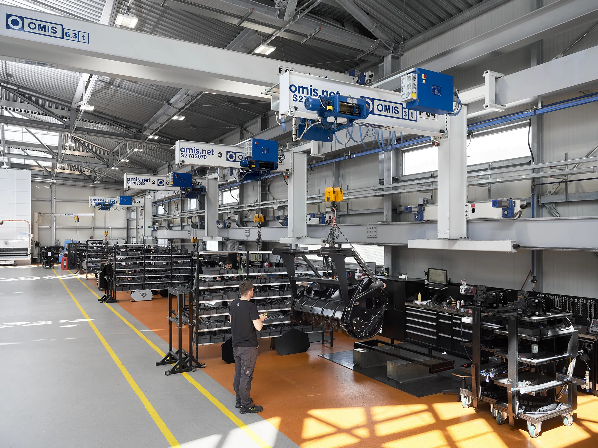 wall-mounted-cranes-3t-hoist-view-reference-FAE-omis